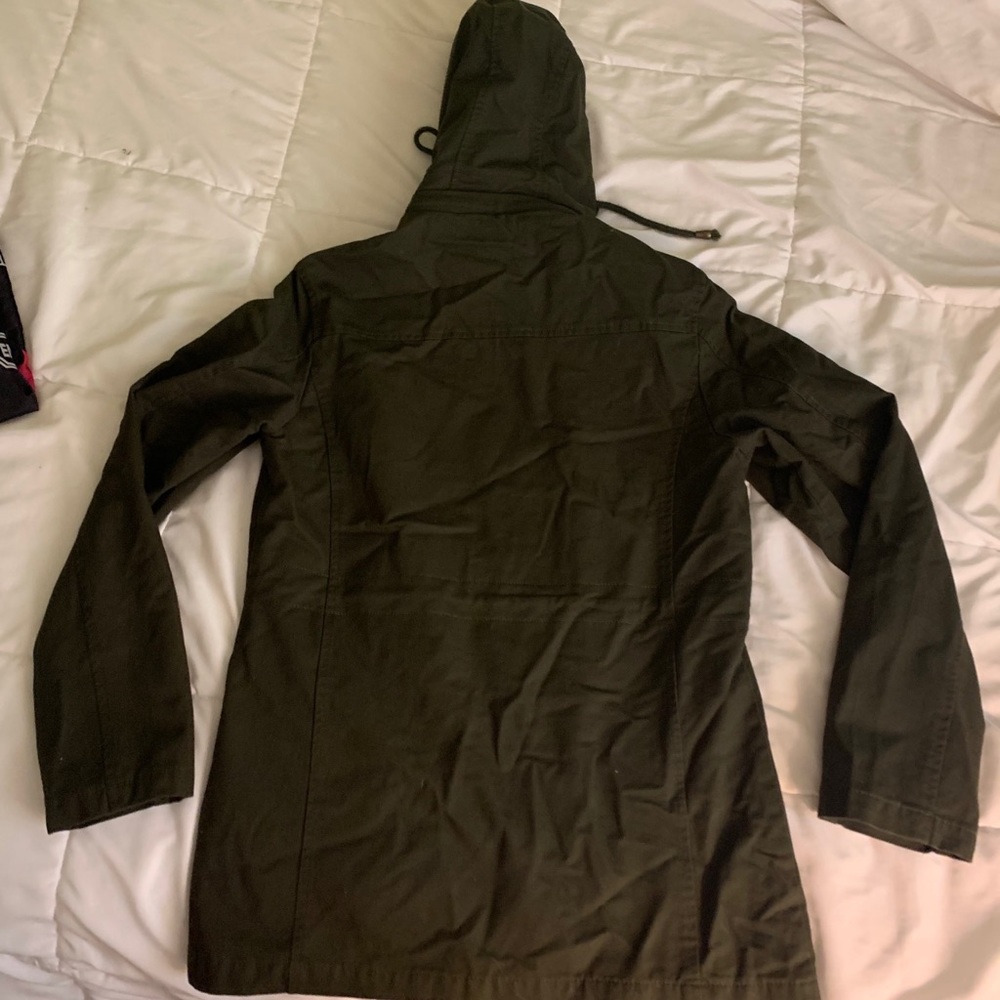 Men’s Jacket - Picture 2 of 4